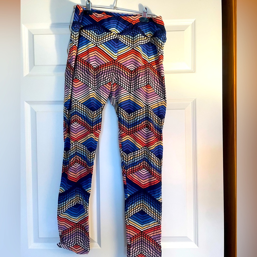 LuLaRoe Tall and Curvy 2 leggings - nwot